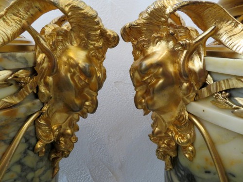 Decorative Objects  - Large pair of Marble and bronze pots à feux odf the late 19th century