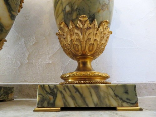 Large pair of Marble and bronze pots à feux odf the late 19th century - 