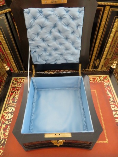 Directoire - Boite à Bijoux en marqueterie Boulle sur toutes ses faces fin XVIII