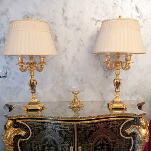 Luminaires Bougeoirs et Chandeliers - Paire de Lampe Candelabre en marqueterie Boulle et en Bronze époque Napoléon III