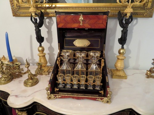 XIXe siècle - Cave à liqueur Piano marqueterie de Bois de Rose Bronze époque Napoléon III
