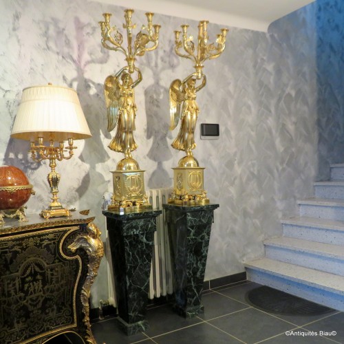 Luminaires Bougeoirs et Chandeliers - RABIAT - Paire de candélabres en bronze doré sur gaine en marbre époque Empire