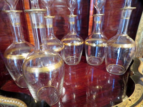 Cave à liqueur avec six carafes en marqueterie Boulle toutes faces époque Napoléon III - Napoléon III