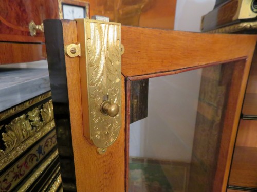 Antiquités - Vitrine en marqueterie Boulle époque Napoléon III estampillée GROS