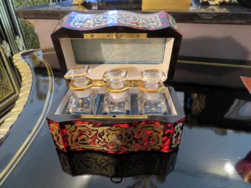 Objects of Vertu  - Fragancy Box in Boulle marquetry Napoleon III period 19th
