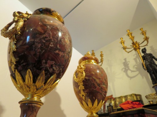 Antiquités - pair of Pots in Marble Napoleon III period