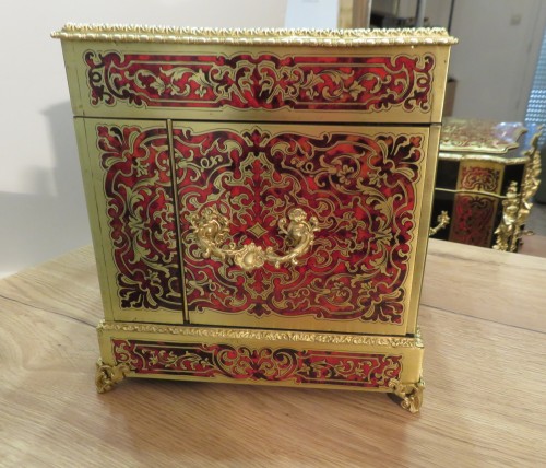 Antiquités - Cave à liqueur en marqueterie Boulle toutes faces d’époque Napoléon III