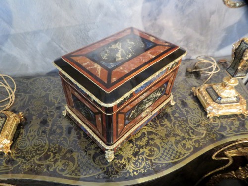 Marquée AUCOC - Cave à liqueur en marqueterie de Marbre d’époque Napoléon III - Antiquités Biau