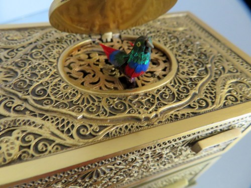 Antiquités - Automaton singing Bird Music Box, attributed t Karl GRIESBAUM 