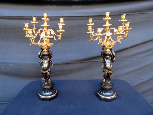 Luminaires Bougeoirs et Chandeliers - Paire de candélabres bronze patine brune époque Napoléon III