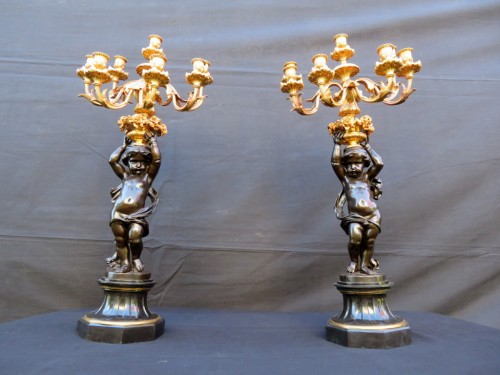 XIXe siècle - Paire de candélabres bronze patine brune époque Napoléon III