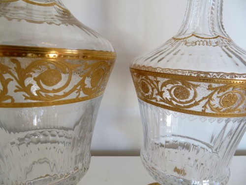 Antiquités - Pair of Decanters in crystal Saint  Louis Thistle gold model