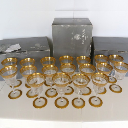 1 Box of 6 Watter galsses in cristal from Saint Louis thistle gold model 