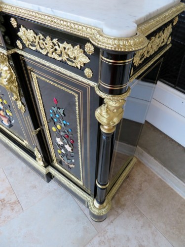 Credenza Cabinet 3 doors with Pietra Dura marquetry 19th Napoléon III - 