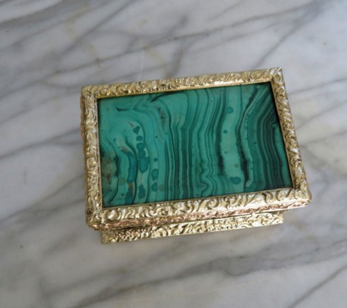 Stamped Giroux Jewelry Box in Malachite marquetry 19th Napoleon III period - 