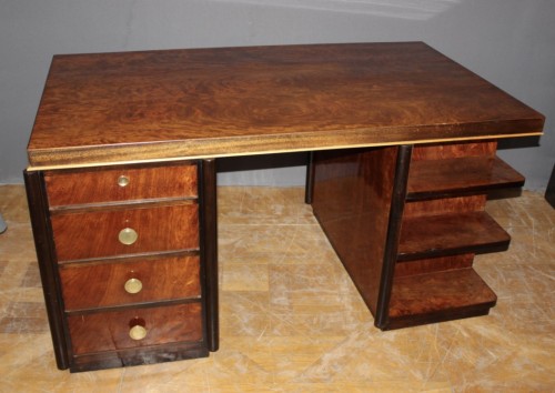 XXe siècle - Bureau plat Art Déco en palissandre vers 1930