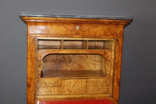 Mobilier Bureau et Secrétaire - Secrétaire Charles X en loupe de frêne