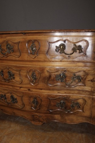 Commode arbalète Louis XV en noyer - Mobilier Style Louis XV