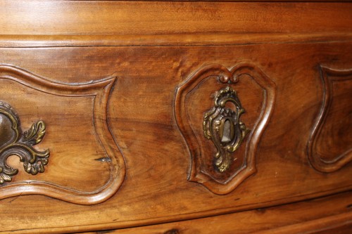 Commode arbalète Louis XV en noyer - Antiquités Christophe Rochet