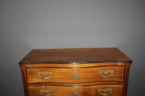 Furniture  - Louis XV curved blond walnut commode