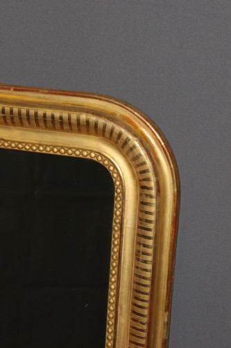 XIXe siècle - Miroir louis Philippe en stuc doré à la feuille d'or