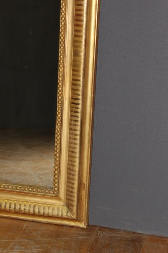 Miroir louis Philippe en stuc doré à la feuille d'or - Louis-Philippe