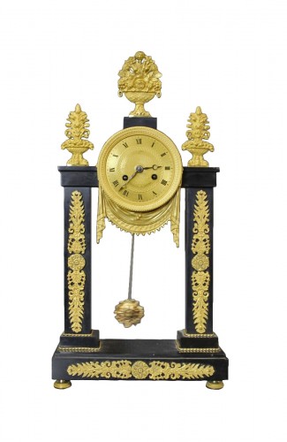 Restauration portico clock in black marble and bronze