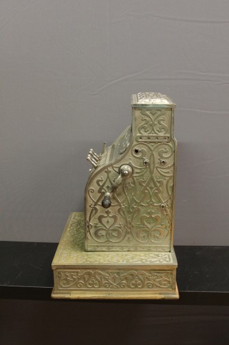 Art nouveau - Caisse enregistreuse vers 1900 de marque National