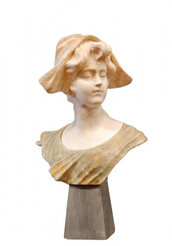 Buste de jeune femme en albâtre vers 1900