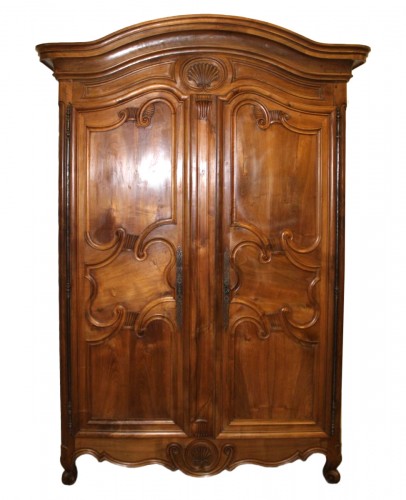 Armoire Charolaise en noyer début XIXe