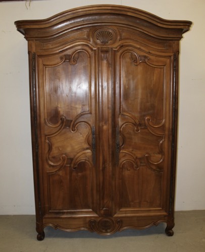 Armoire Charolaise en noyer début XIXe - Mobilier Style Restauration - Charles X