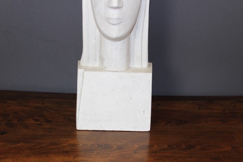 Plâtre représentant représentant une tête de femme stylisée - Art Déco
