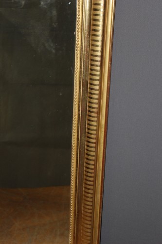 Antiquités - Miroir d'époque Louis Philippe en stuc doré