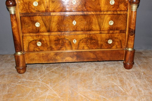 Commode en noyer à colonnes détachées d'époque Empire - Antiquités Christophe Rochet