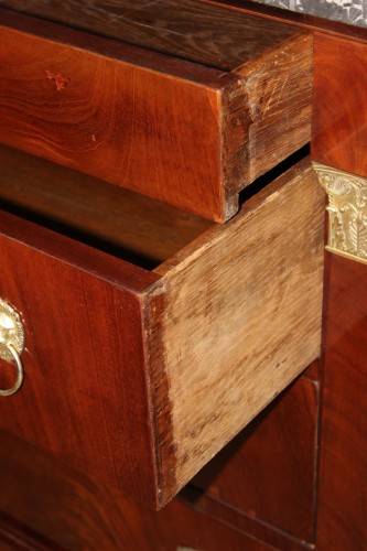 Antiquités - Commode d'époque Restauration en acaju