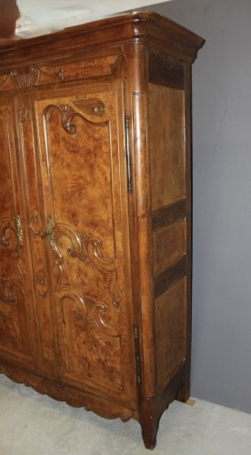 XIXe siècle - Petite armoire Bressane en merisier et frêne