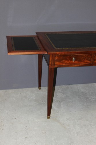 Bureau plat et en acajou d'époque Restauration - Mobilier Style Restauration - Charles X