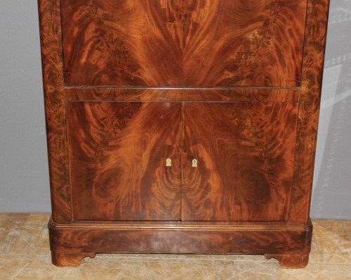 Mobilier Bureau et Secrétaire - Secrétaire Charles X en acajou et érable