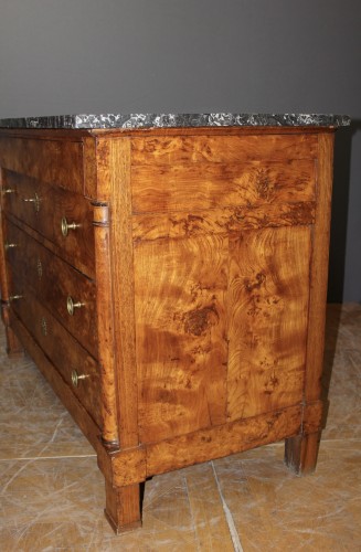 Antiquités - Commode en loupe de frêne fin XIXe