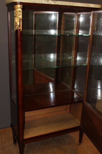 Napoléon III - Vitrine en acajou