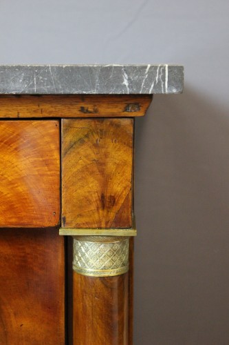 Antiquités - Commode Empire à colonnes Détachées en noyer début XIX