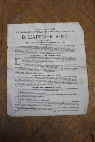 Antiquités - Coffre fort Napoléon III dans un meuble en Palissandre