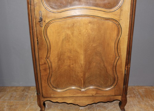 Bonnetière en noyer fin XVIIIe - Mobilier Style 