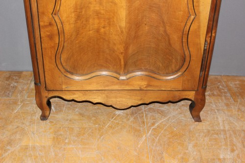 Mobilier Armoire - Bonnetière en noyer fin XVIIIe