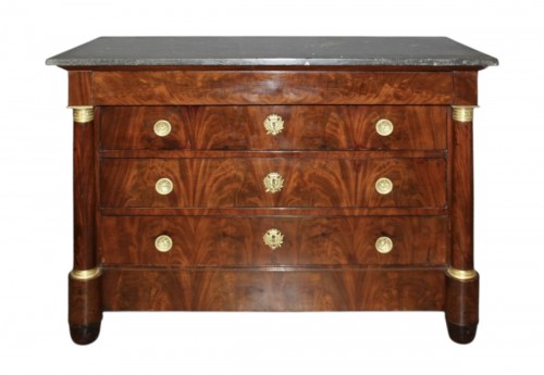 Commode Empire en acajou à colonnes détachées