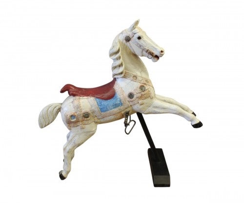 Cheval de manège en bois sculpté polychrome fin XIXe