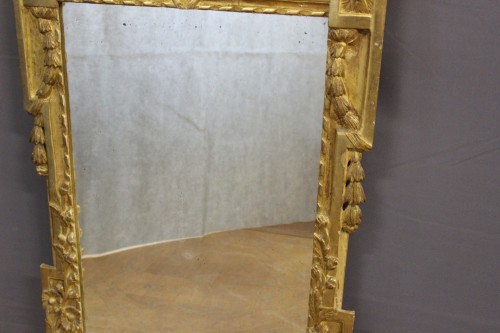 Miroirs, Trumeaux  - Miroir Louis XVI en bois doré