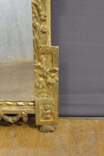 Louis XVI - Miroir Louis XVI en bois doré