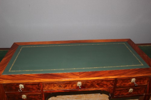 Bureau Restauration en acajou début XIXe - Antiquités Christophe Rochet