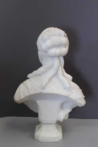 Antiquités - Buste de Femme en marbre de Carrare - Henri Frédéric ISELIN 1873